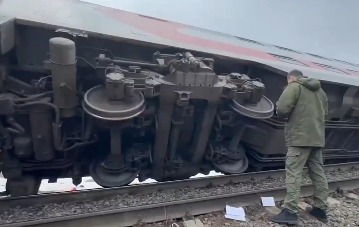 Аварія поїзда в Росії: зросла кількість потерпілих
