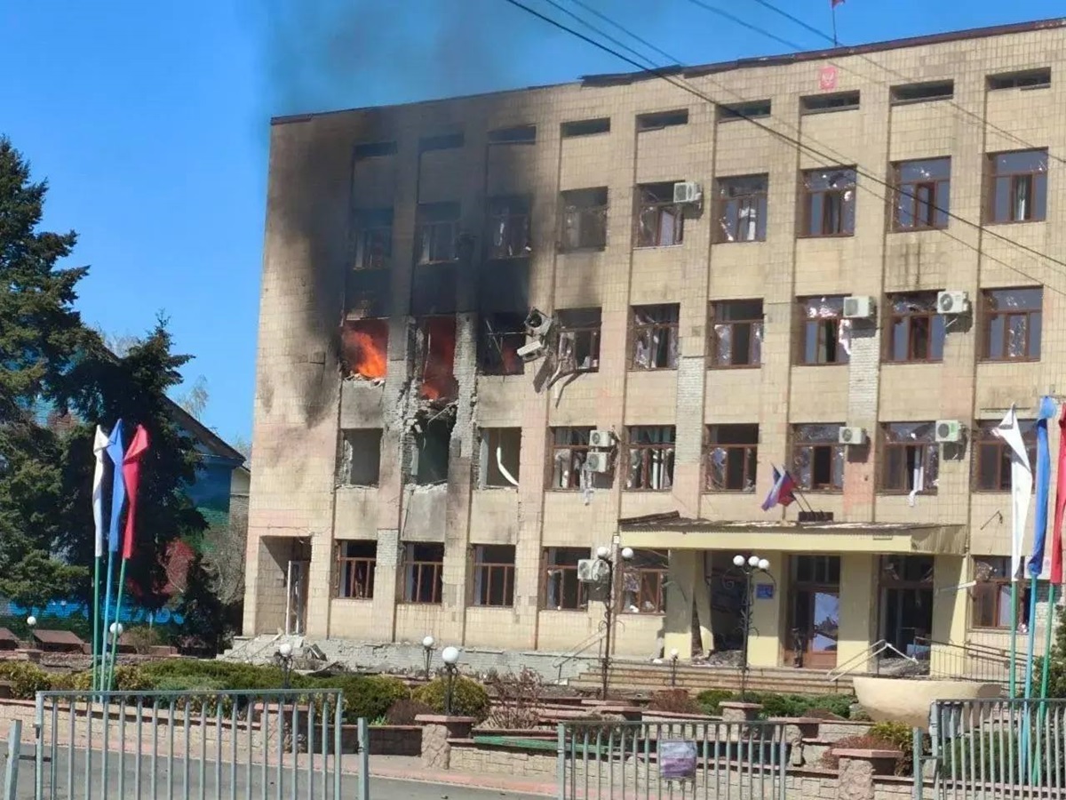 Дрони атакували адмінбудівлю окупантів у Старобільську