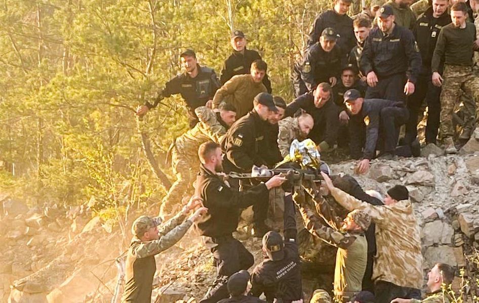 Упав у кар’єр із висоти 5 поверху: на Рівненщині знайшли зниклого хлопчика