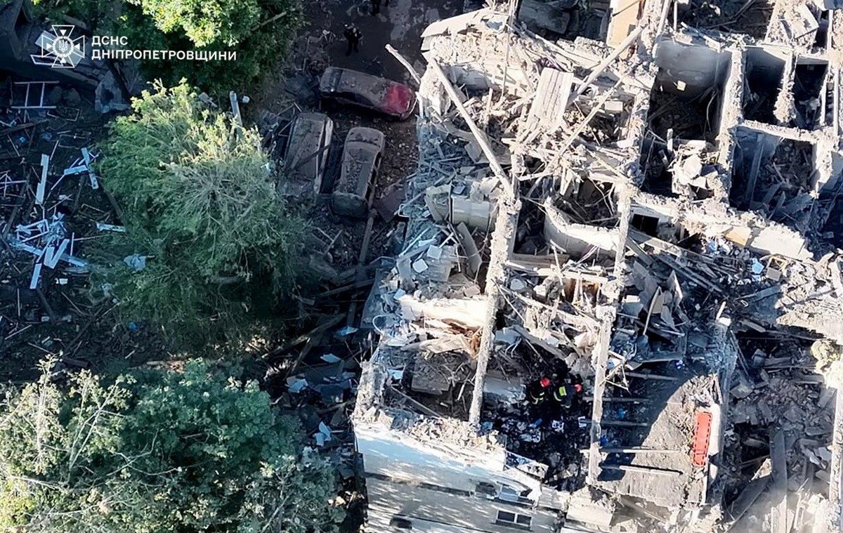 Удар по Дніпру: число загиблих зросло до 15